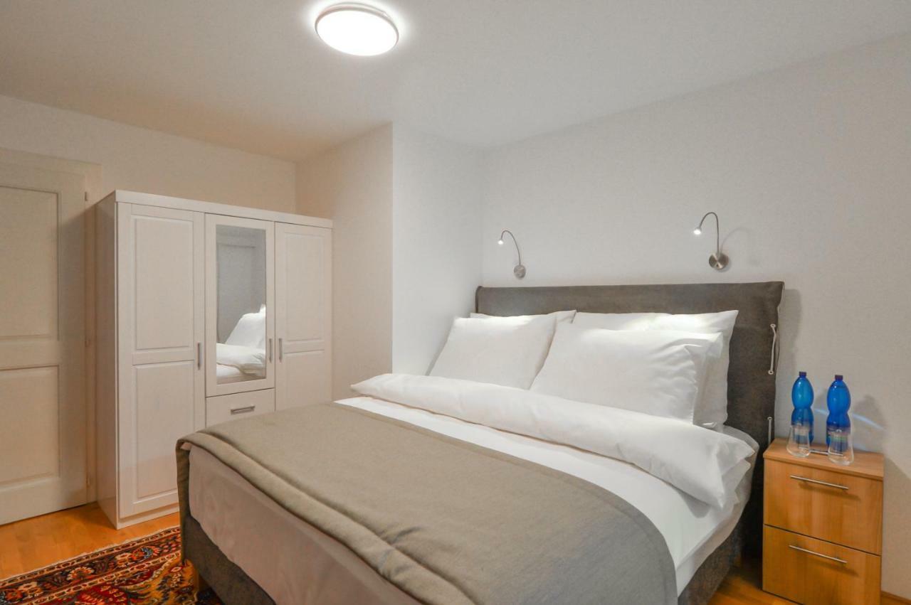 Romantic Apartment Prague Near Charles Bridge エクステリア 写真