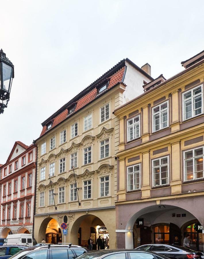 Romantic Apartment Prague Near Charles Bridge エクステリア 写真